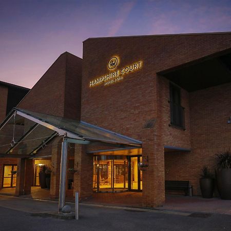 Hampshire Court Hotel & Spa Basingstoke Esterno foto