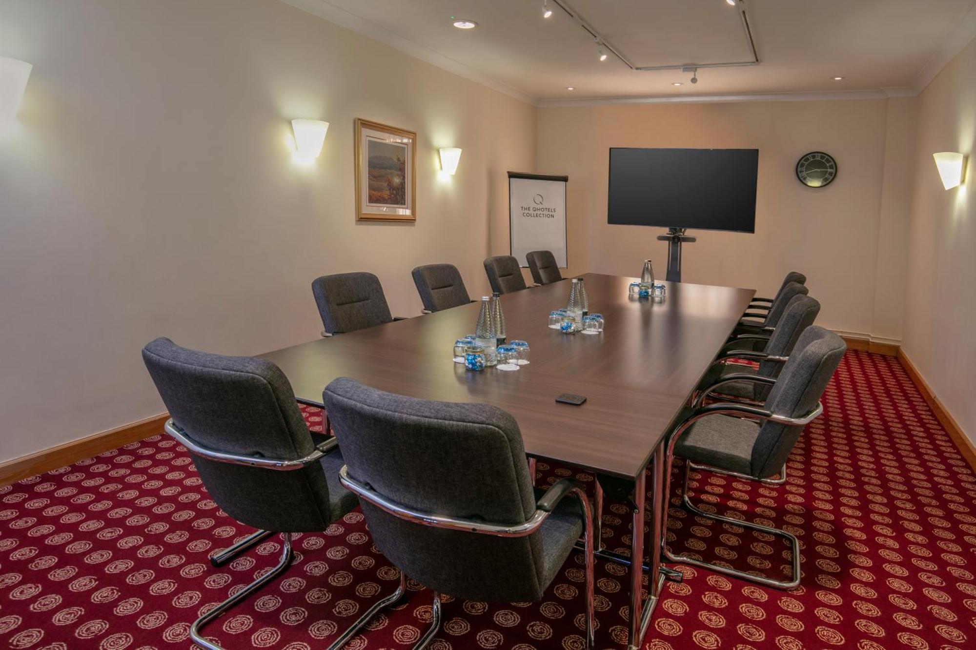Hampshire Court Hotel & Spa Basingstoke Esterno foto