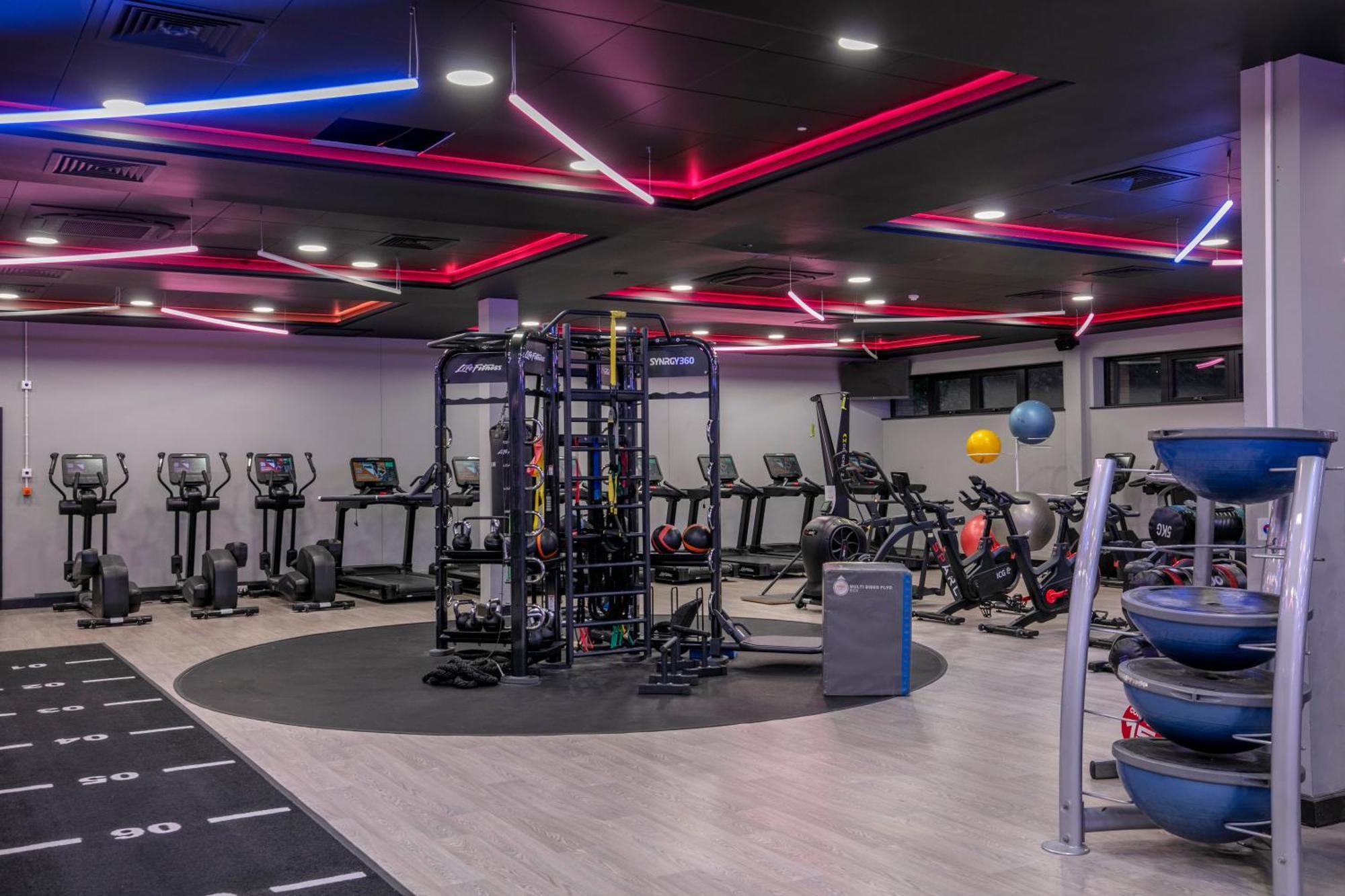Hampshire Court Hotel & Spa Basingstoke Esterno foto