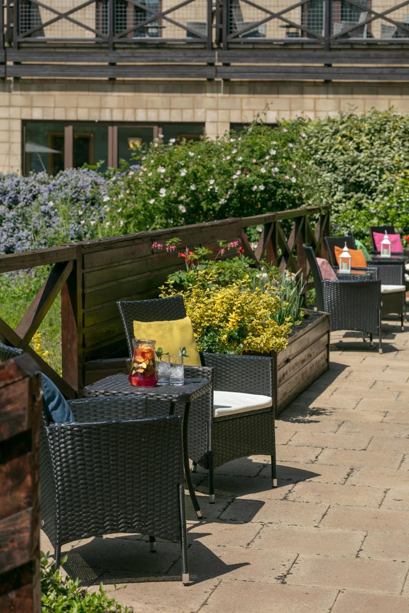 Hampshire Court Hotel & Spa Basingstoke Esterno foto